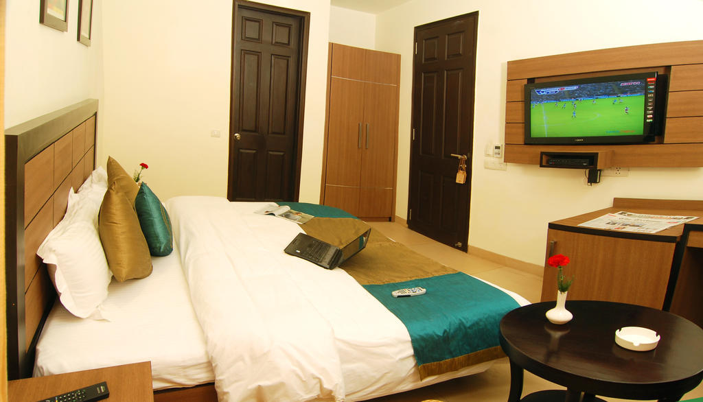 White Lotus Hotel Gurgaon Eksteriør billede