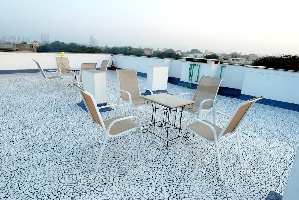 White Lotus Hotel Gurgaon Eksteriør billede